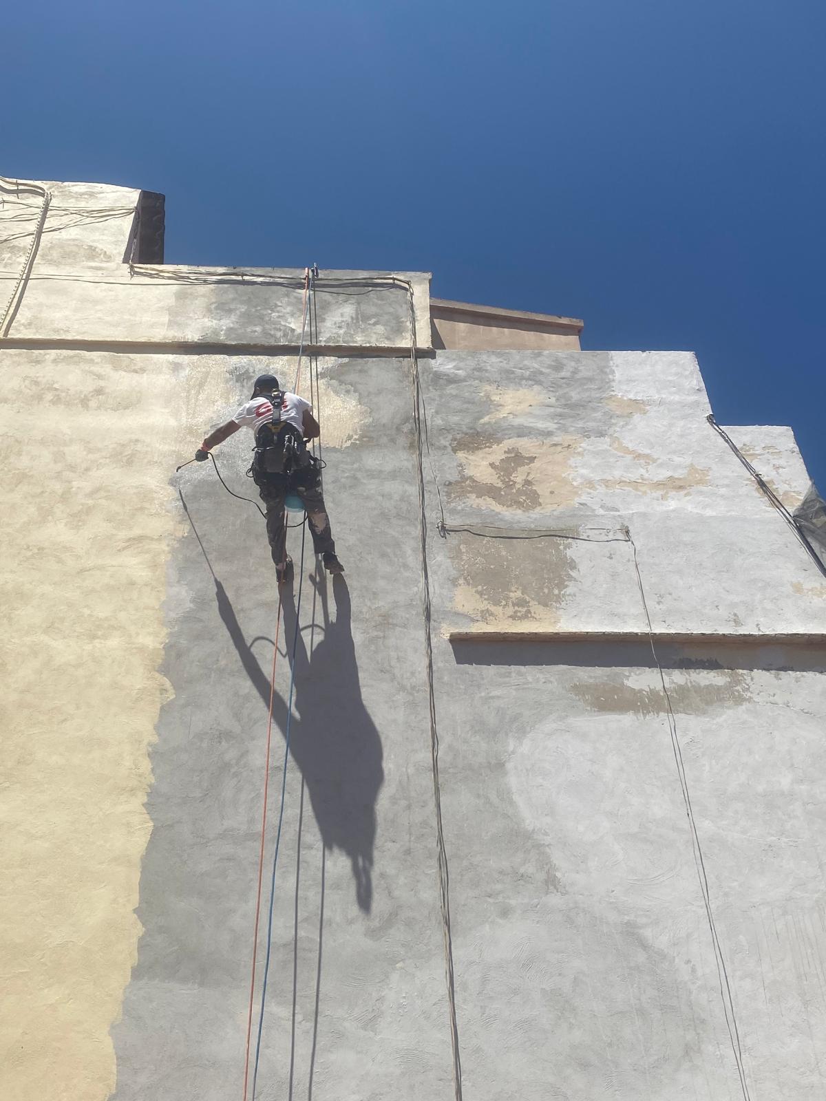 Trabajos verticales en fachada - GH Verticales en Mislata